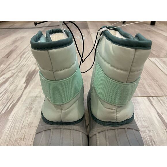 Cat & Jack winter snow boots size 5 - Picture 4 of 12